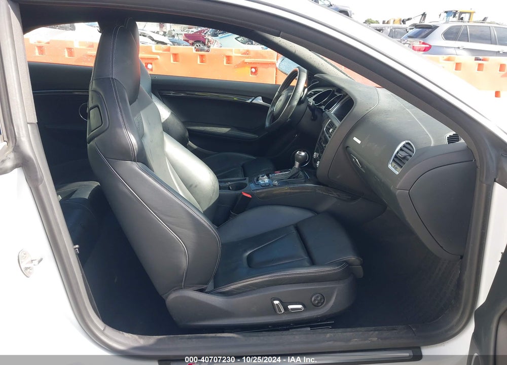 2015 AUDI S5 VIN: WAUCGAFR8FA011235