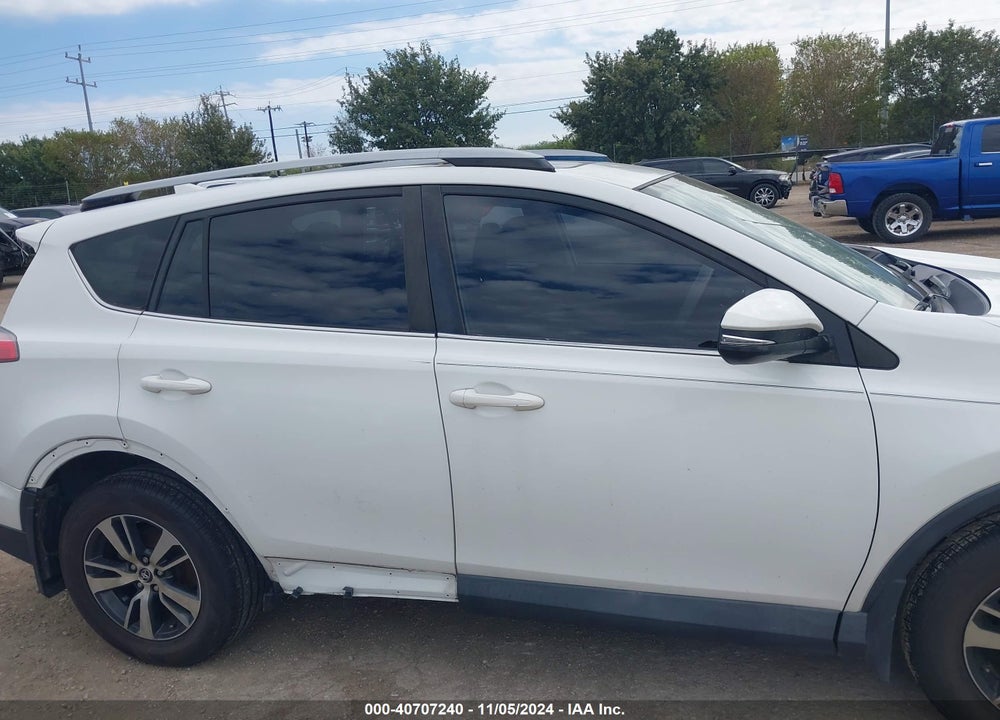 2017 TOYOTA RAV4 XLE VIN: JTMWFREV9HD097026