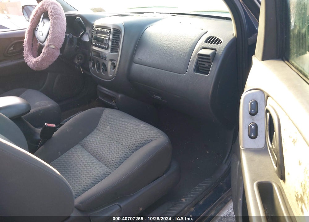 2004 FORD ESCAPE XLT VIN: 1FMYU93164DA10171