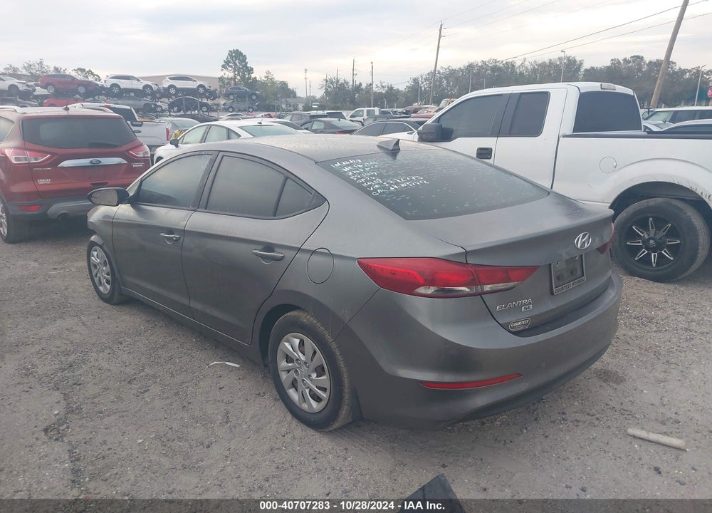 2018 HYUNDAI ELANTRA SE VIN: 5NPD74LF5JH392773