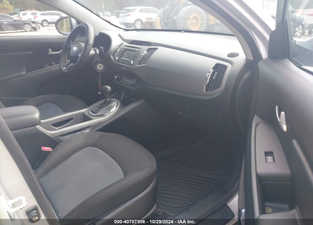 2016 KIA SPORTAGE LX VIN: KNDPB3AC2G7842035