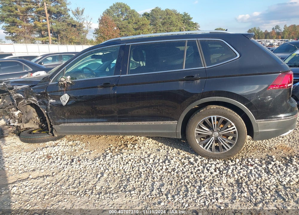 2018 VOLKSWAGEN TIGUAN SE/SEL VIN: 3VV2B7AX1JM067505
