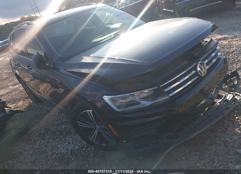 2018 VOLKSWAGEN TIGUAN SE/SEL VIN: 3VV2B7AX1JM067505