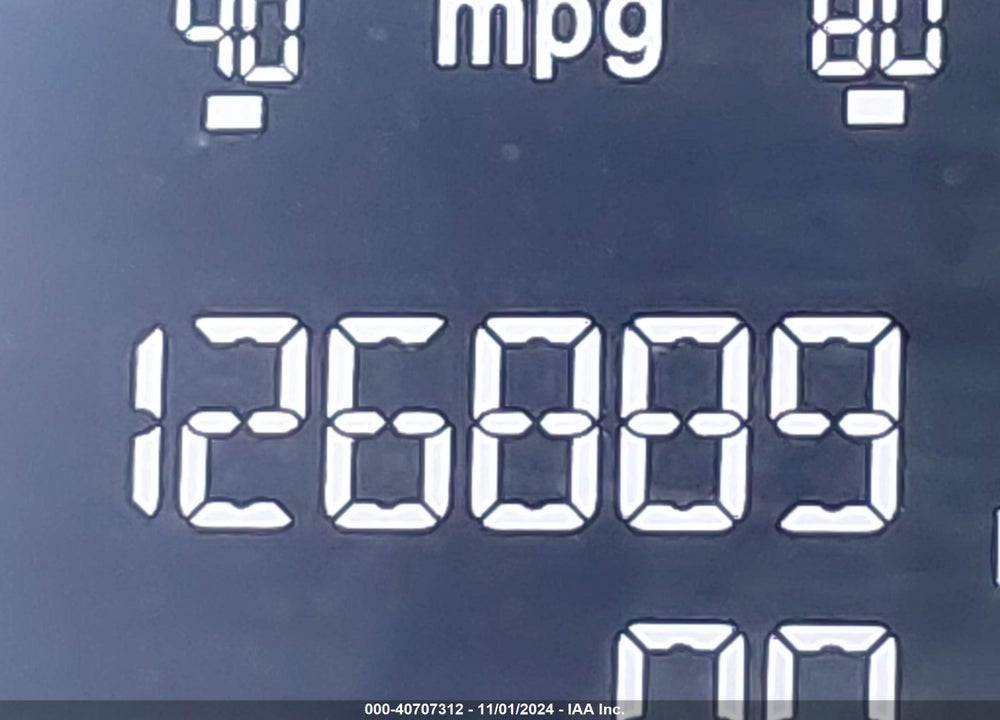 2018 HONDA CR-V LX VIN: 2HKRW5H38JH407960
