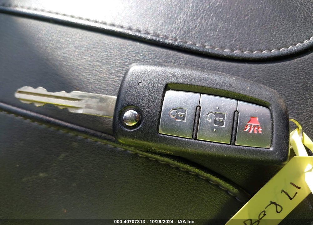 2017 NISSAN ROGUE S VIN: JN8AT2MV7HW262723
