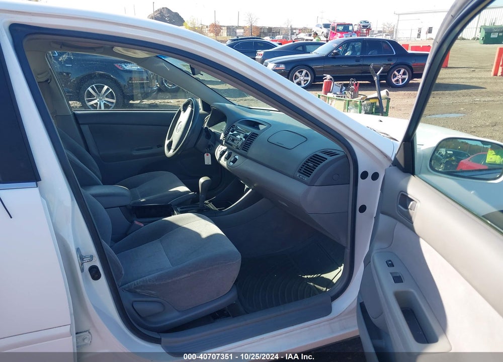 2003 TOYOTA CAMRY LE VIN: JTDBE32K830221523
