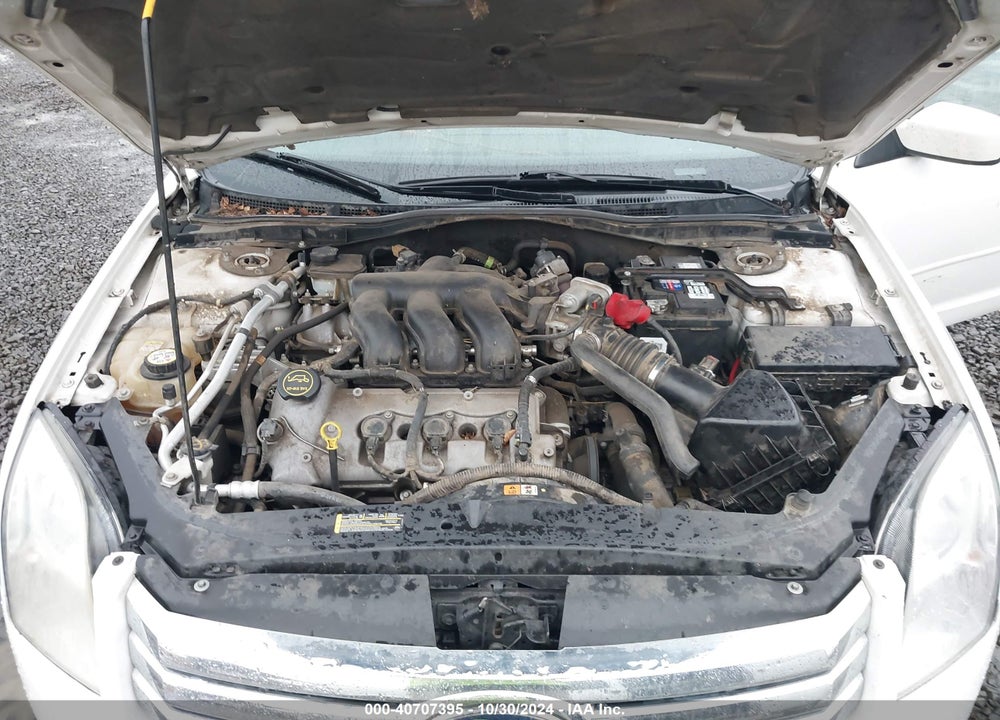 2008 FORD FUSION SE VIN: 3FAHP07158R117989