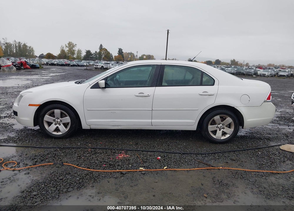 2008 FORD FUSION SE VIN: 3FAHP07158R117989