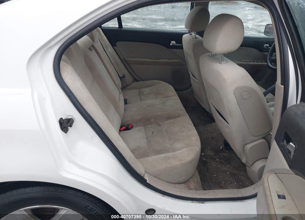 2008 FORD FUSION SE VIN: 3FAHP07158R117989