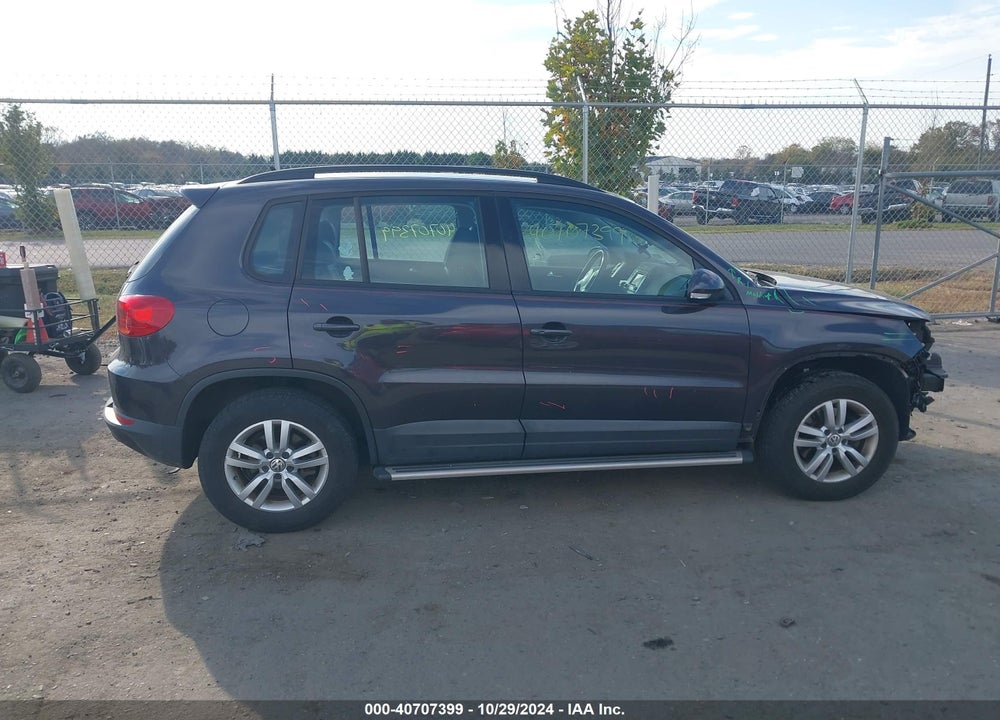 2016 VOLKSWAGEN TIGUAN S VIN: WVGAV7AX2GW604713