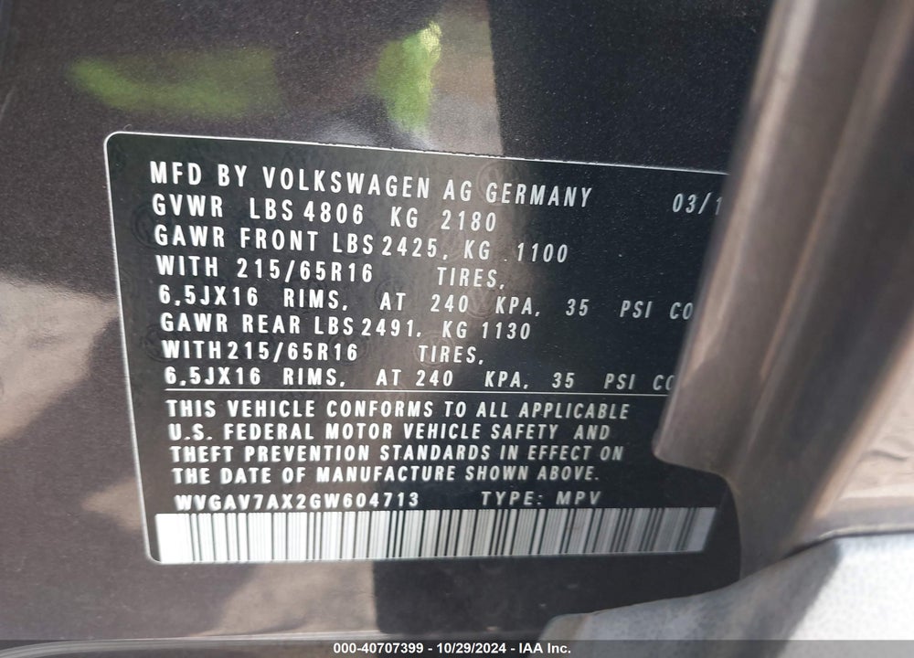 2016 VOLKSWAGEN TIGUAN S VIN: WVGAV7AX2GW604713
