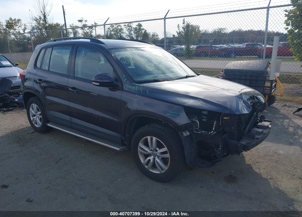 2016 VOLKSWAGEN TIGUAN S VIN: WVGAV7AX2GW604713