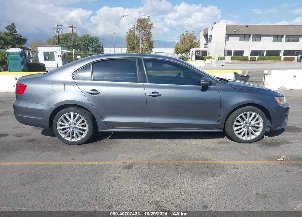 2012 VOLKSWAGEN JETTA 2.5L SEL VIN: 3VWLP7AJ1CM361339
