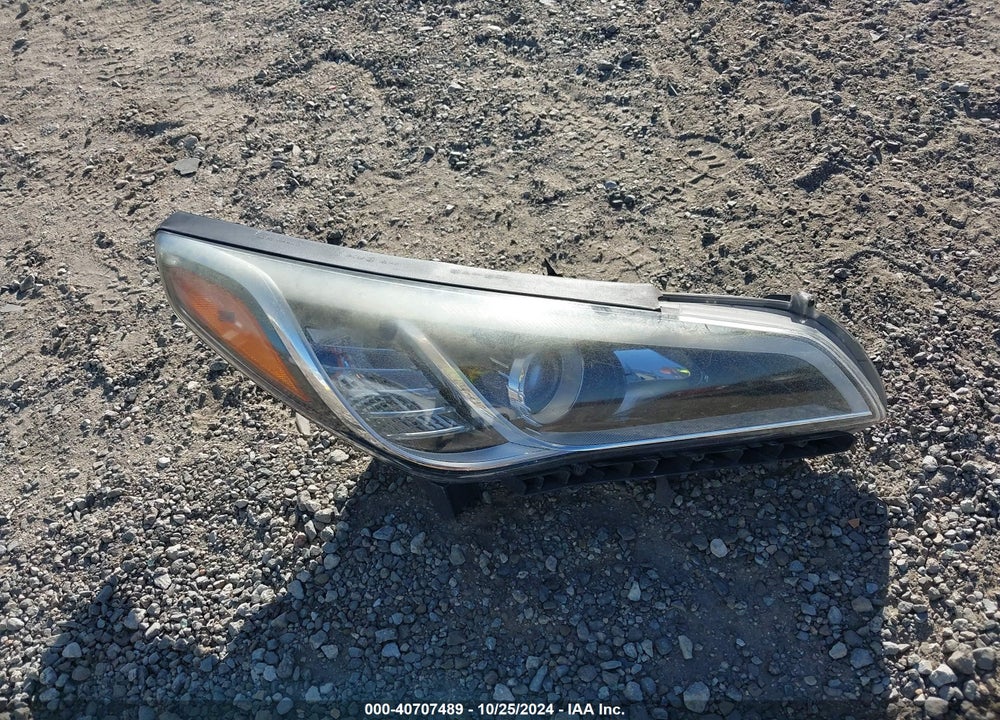 2015 HYUNDAI SONATA SE VIN: 5NPE24AF6FH123291