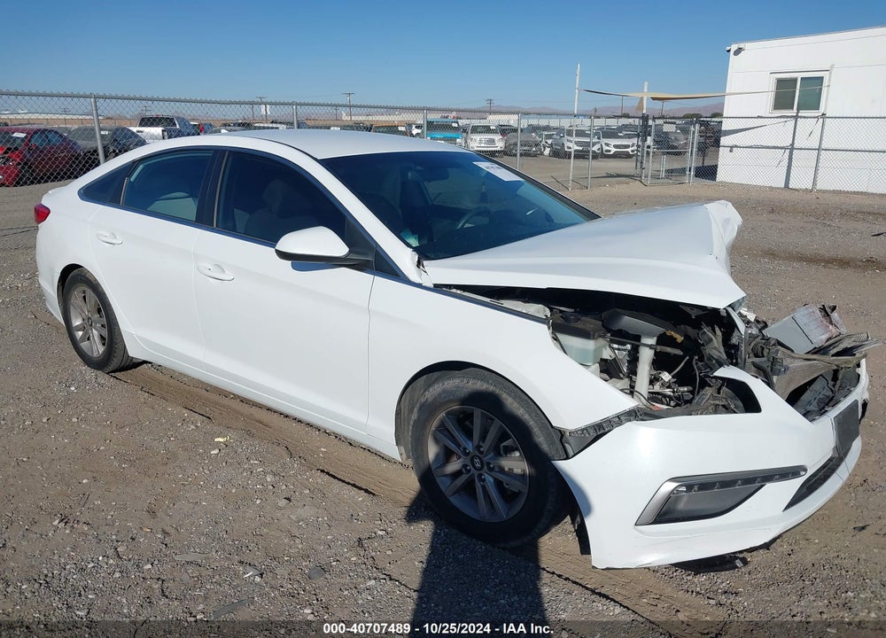 2015 HYUNDAI SONATA SE VIN: 5NPE24AF6FH123291