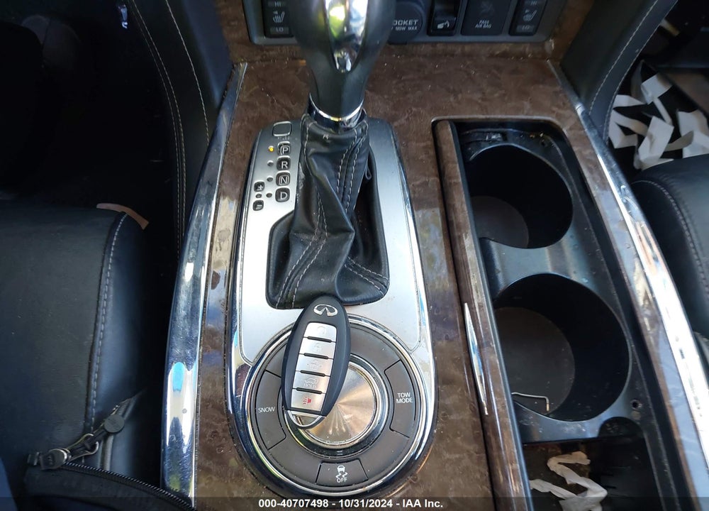 2015 INFINITI QX80 VIN: JN8AZ2NFXF9571121