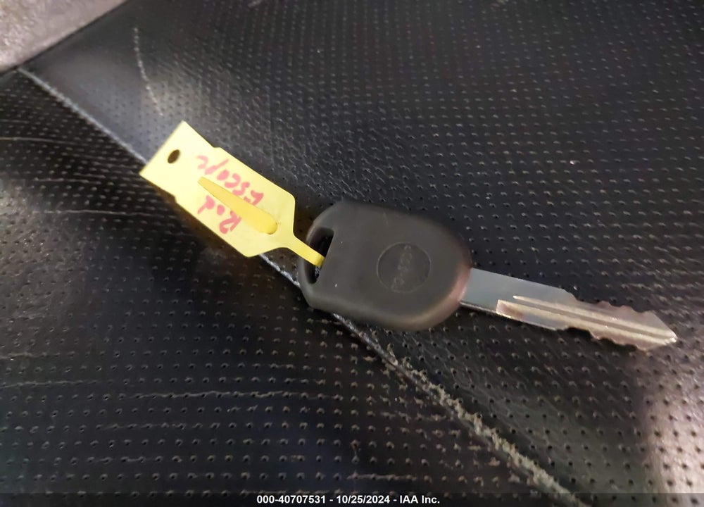 2007 FORD ESCAPE LIMITED VIN: 1FMYU94127KA43943