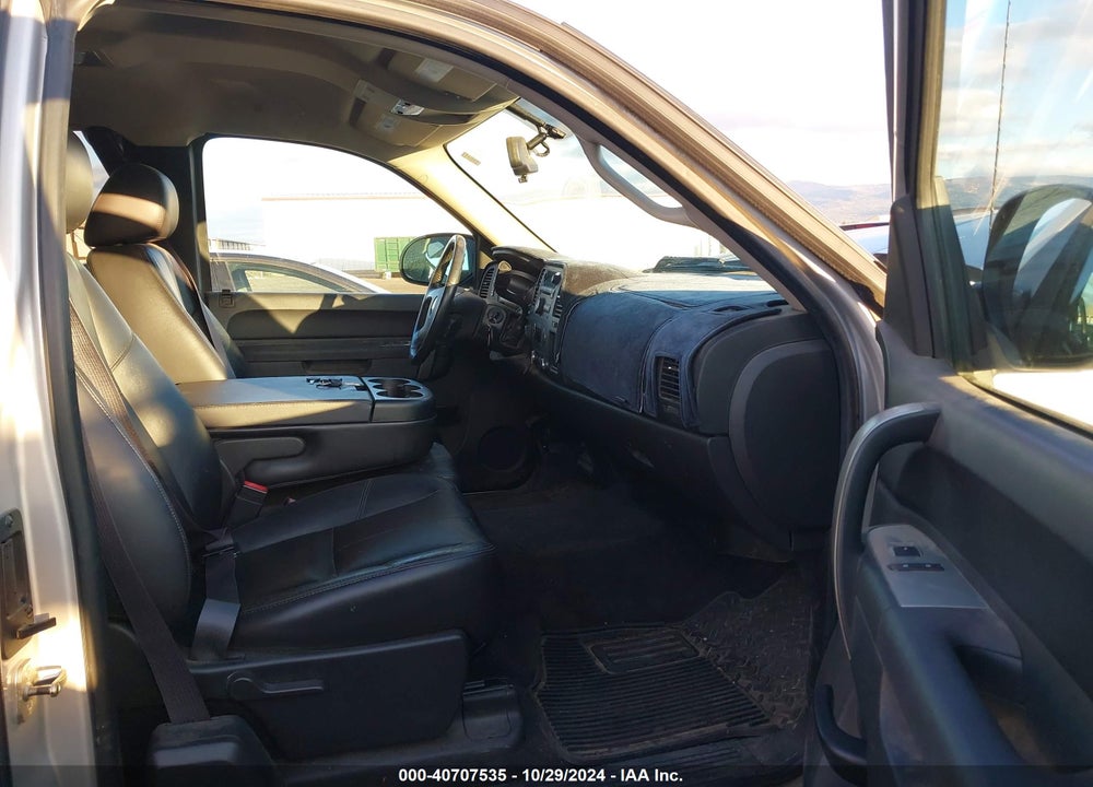 2011 CHEVROLET SILVERADO 1500 LT VIN: 1GCVKSE25BZ234932