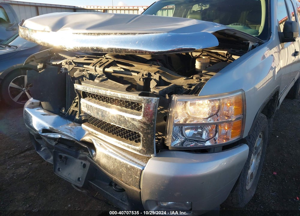 2011 CHEVROLET SILVERADO 1500 LT VIN: 1GCVKSE25BZ234932
