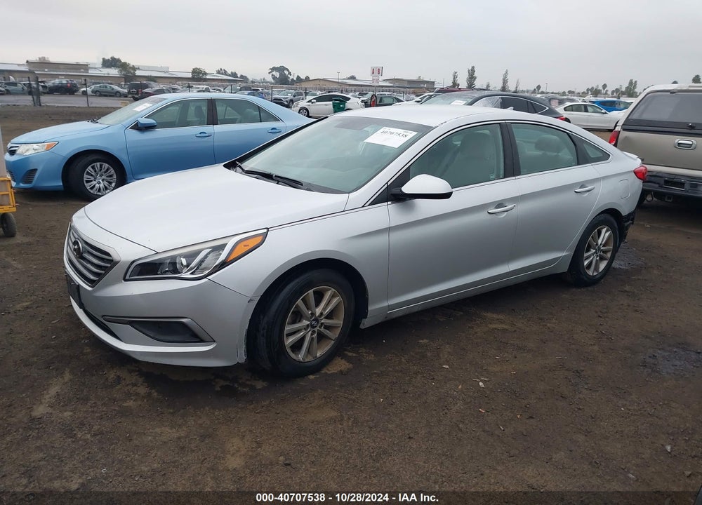 2016 HYUNDAI SONATA SE VIN: 5NPE24AF2GH373127