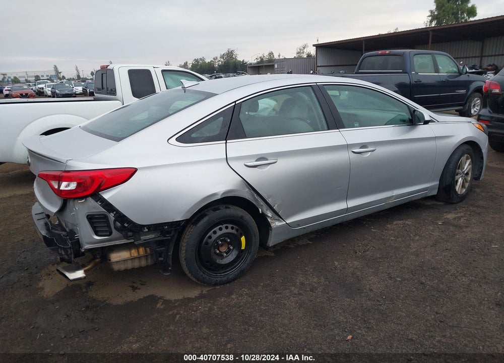 2016 HYUNDAI SONATA SE VIN: 5NPE24AF2GH373127