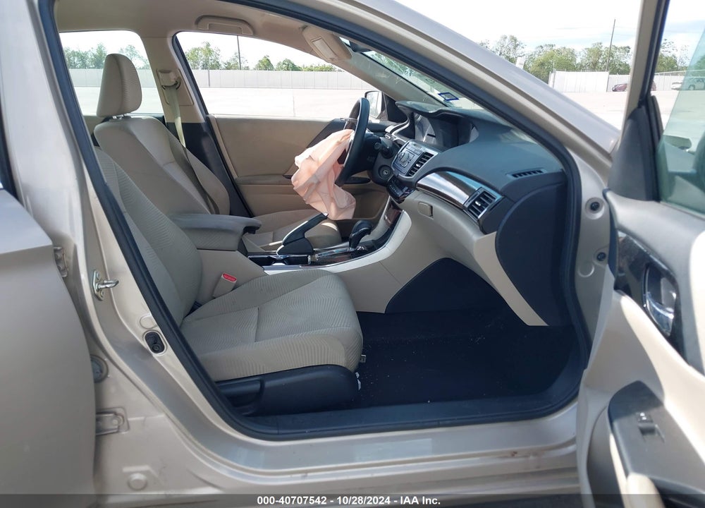 2017 HONDA ACCORD LX VIN: 1HGCR2F31HA162310