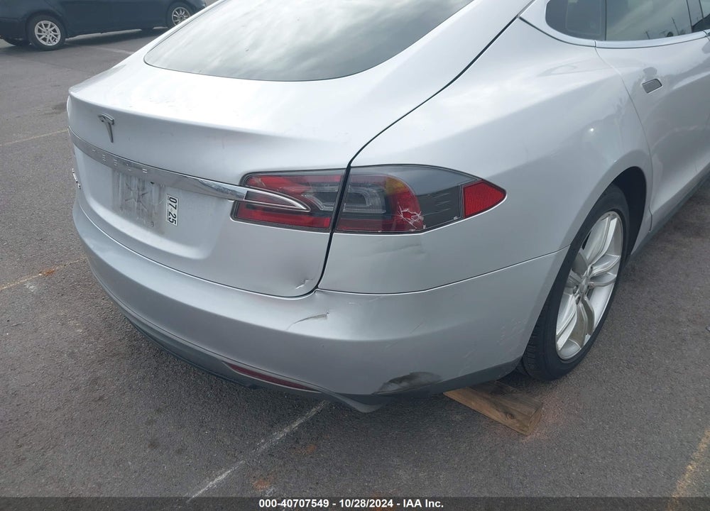 2013 TESLA MODEL S VIN: 5YJSA1AC3DFP10537