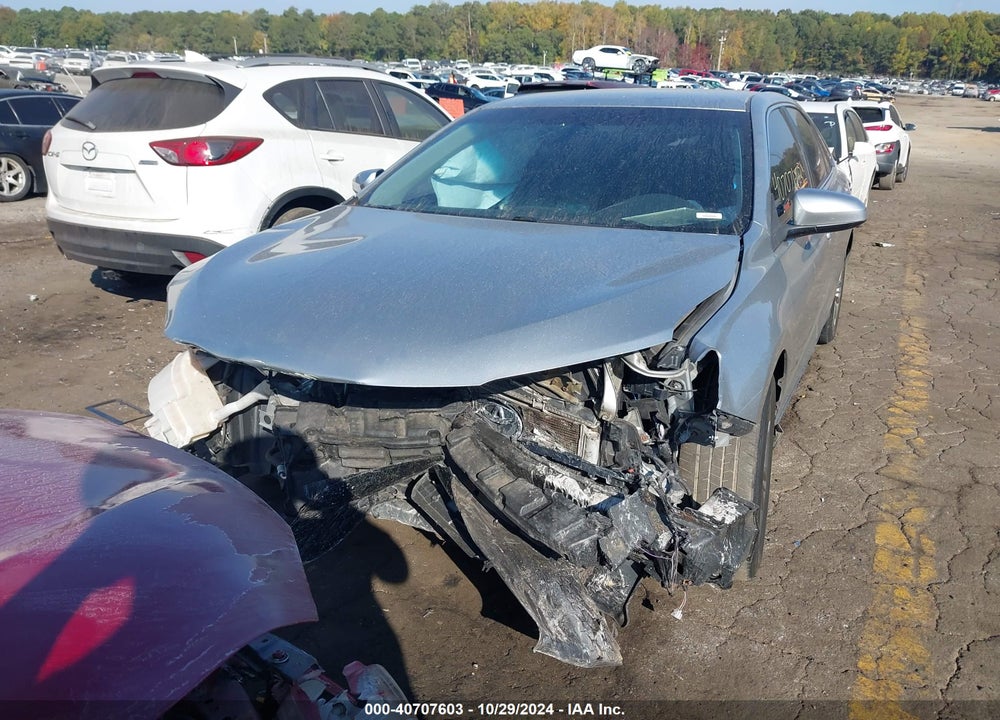 2016 TOYOTA CAMRY SE VIN: 4T1BF1FK7GU546203