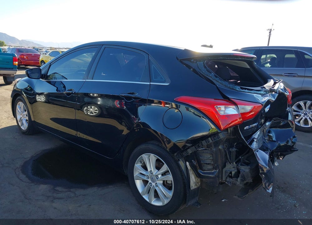 2016 HYUNDAI ELANTRA GT VIN: KMHD35LH5GU276809