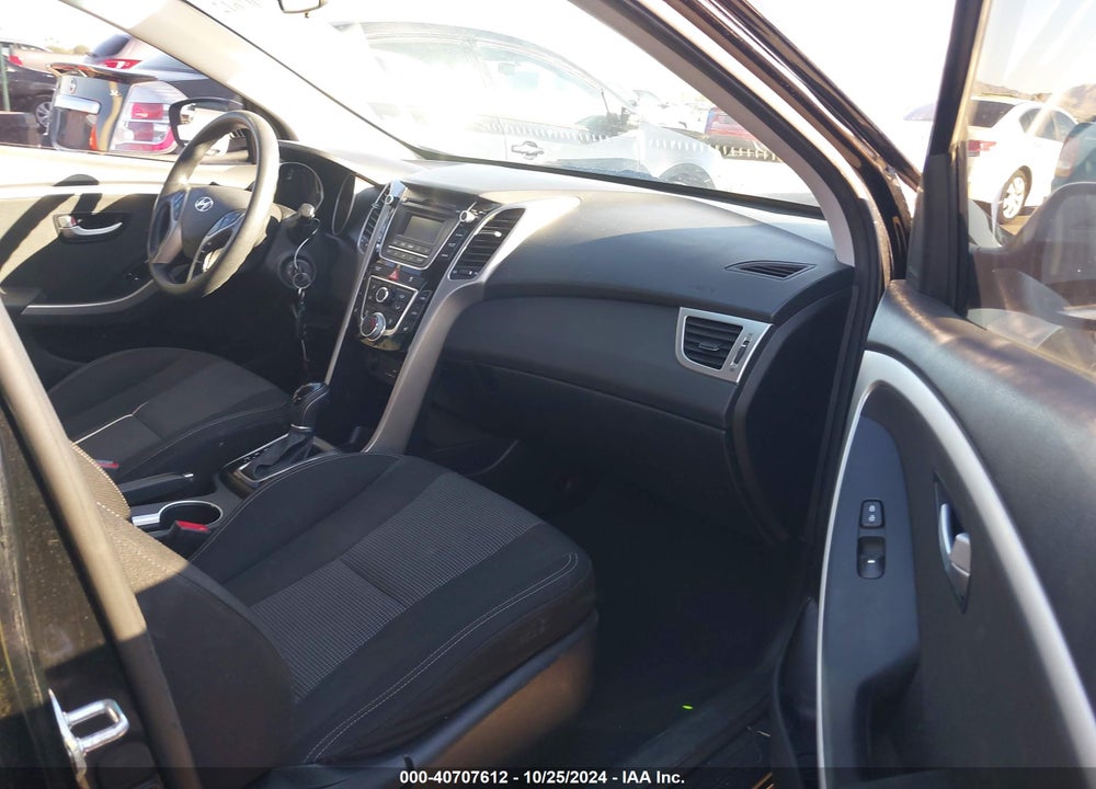 2016 HYUNDAI ELANTRA GT VIN: KMHD35LH5GU276809