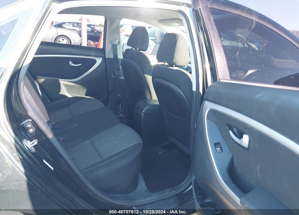2016 HYUNDAI ELANTRA GT VIN: KMHD35LH5GU276809