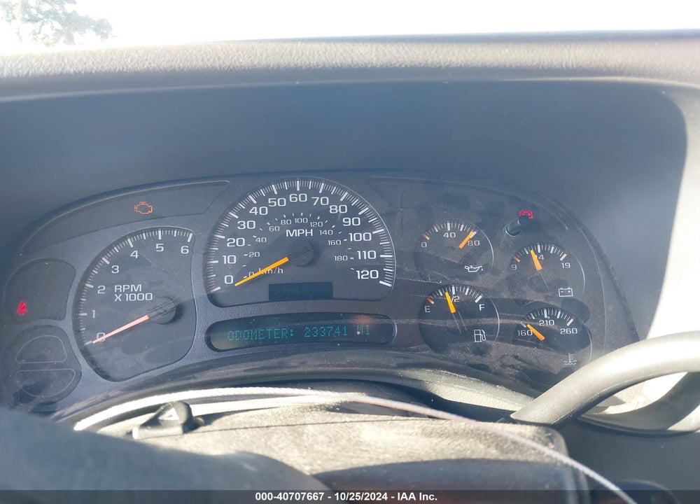 2003 CHEVROLET TAHOE LS VIN: 1GNEK13V13J292664