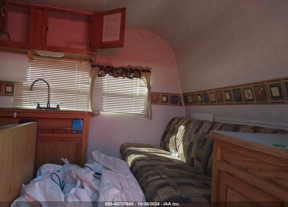 2002 FLEETWOOD PIONEER 18T6 VIN: 1EB1T182326000712