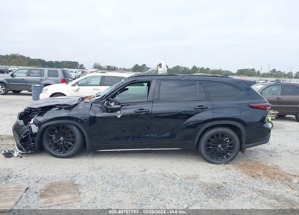 2024 TOYOTA HIGHLANDER XSE VIN: 5TDKDRAH5RS537673