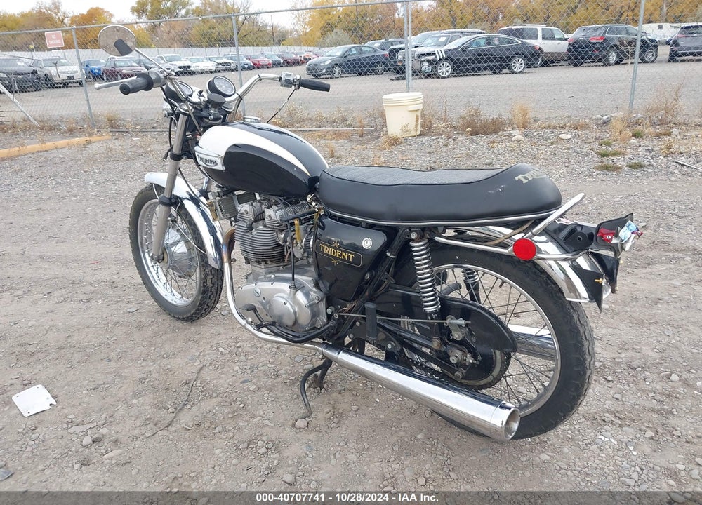 1972 TRIUMPH TRIDENT VIN: T150VKC03667