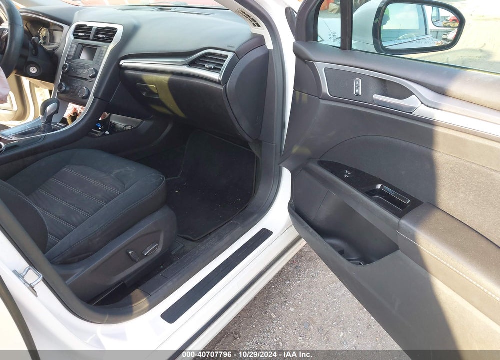 2016 FORD FUSION SE VIN: 3FA6P0H74GR152564