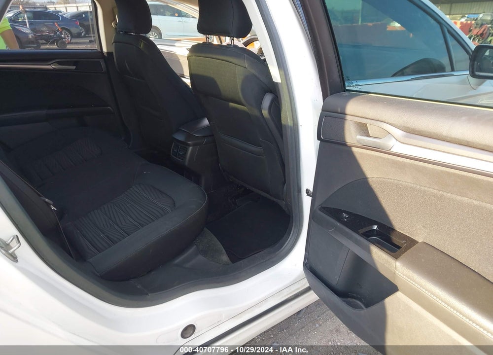2016 FORD FUSION SE VIN: 3FA6P0H74GR152564