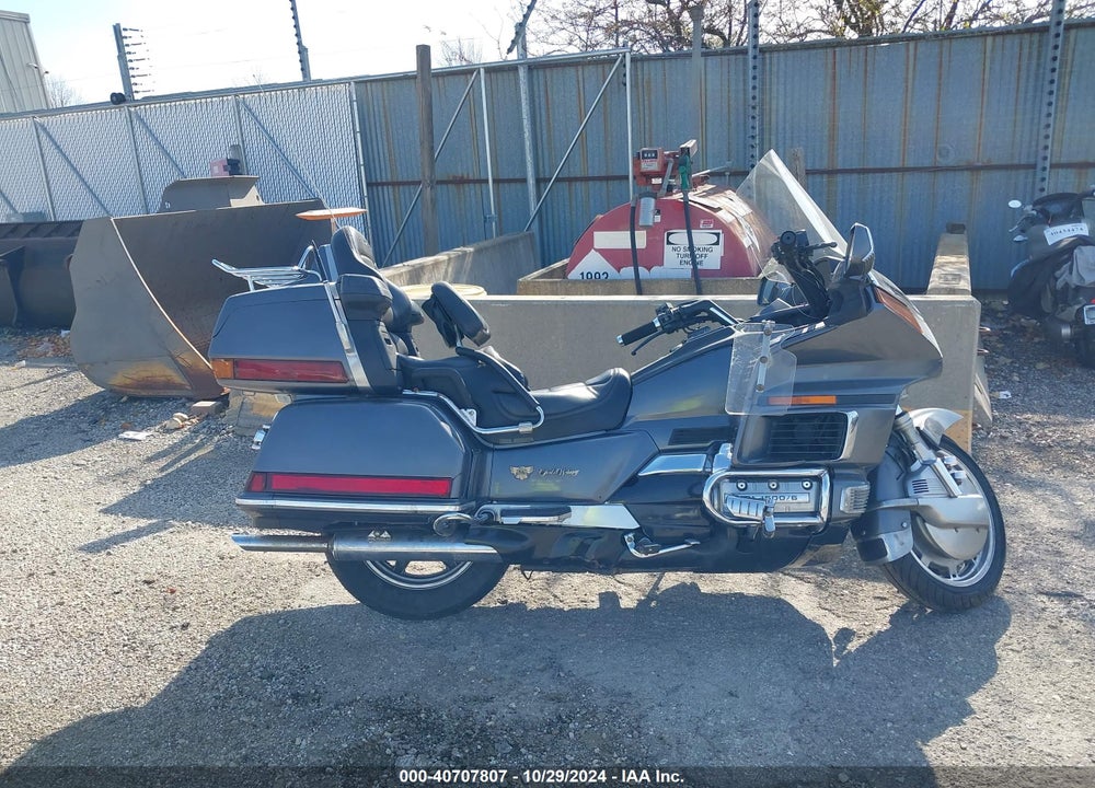 1988 HONDA GL1500 VIN: 1HFSC220XJA009539