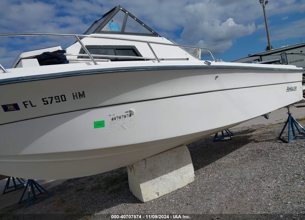 1993 ANGLER BOAT VIN: ANGW0332C393