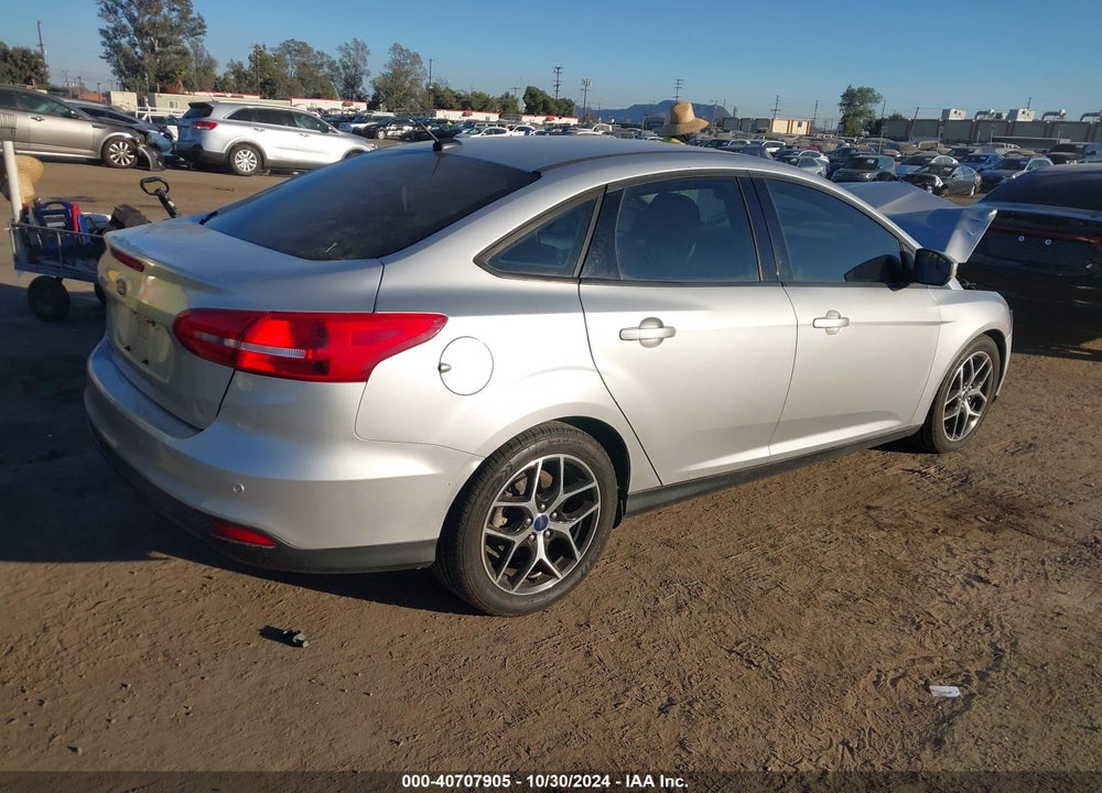2017 FORD FOCUS SEL VIN: 1FADP3H27HL258309