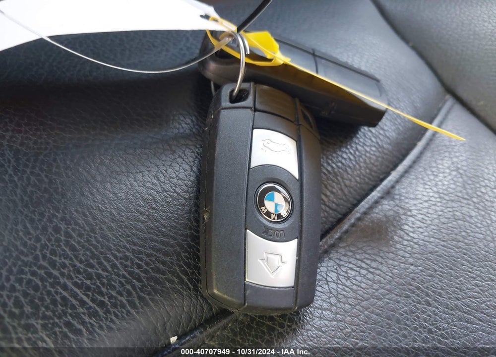 2014 BMW X1 XDRIVE28I VIN: WBAVL1C57EVY23963