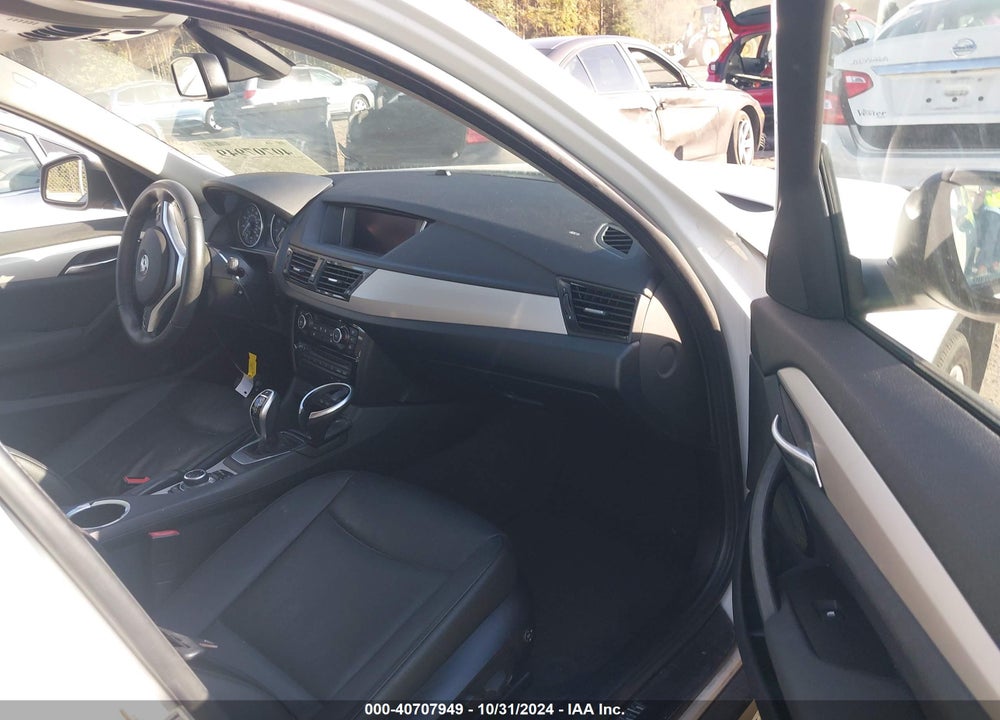 2014 BMW X1 XDRIVE28I VIN: WBAVL1C57EVY23963