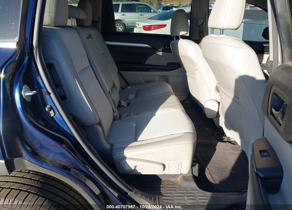 2016 TOYOTA HIGHLANDER LE PLUS V6 VIN: 5TDZKRFH2GS125771