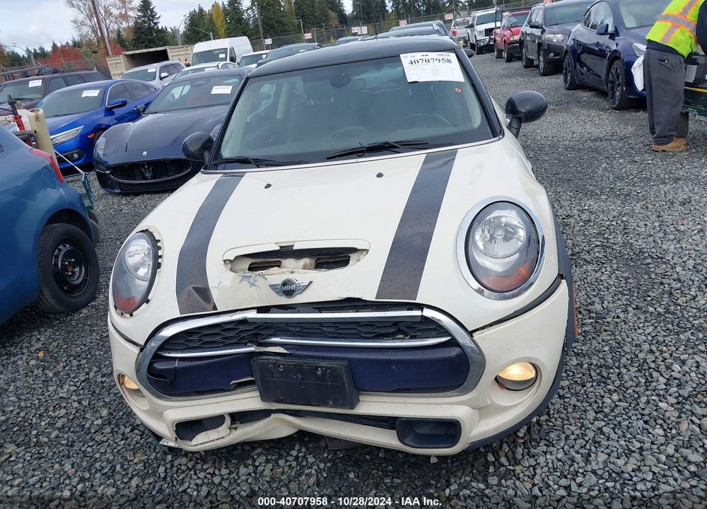 2016 MINI HARDTOP COOPER S VIN: WMWXP7C53G3B33869
