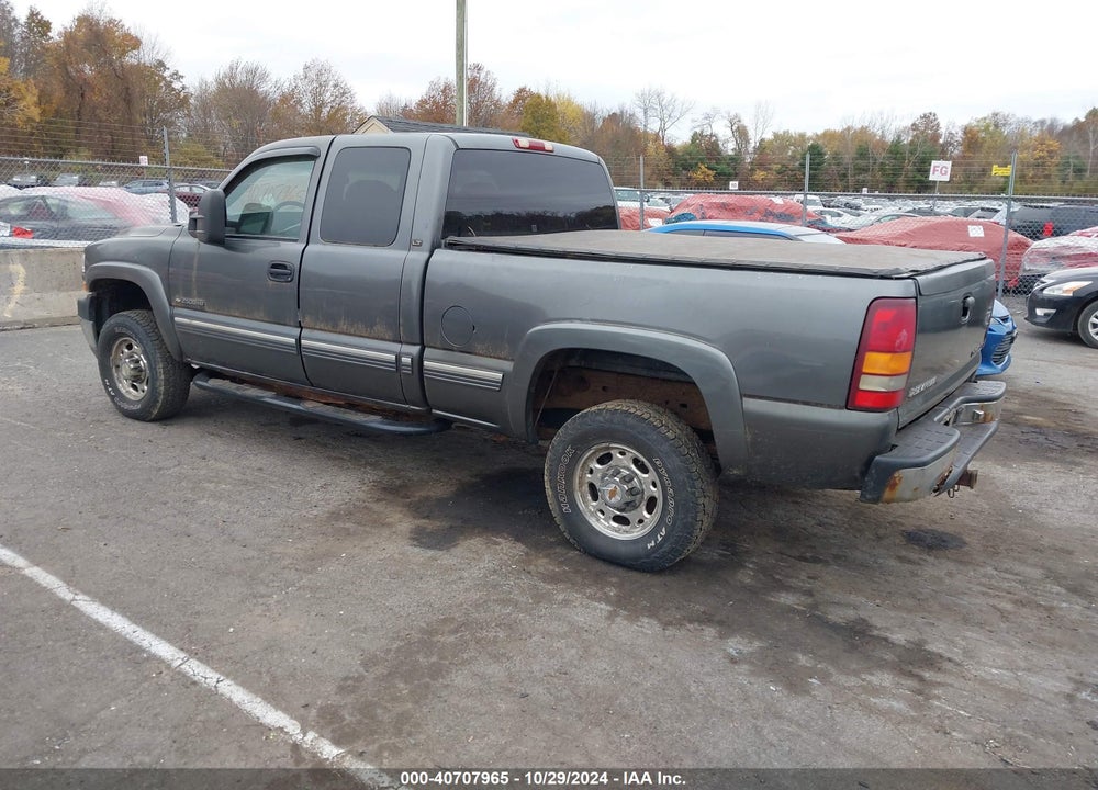 2001 CHEVROLET SILVERADO 2500HD LT VIN: 1GCHK29U21E200445