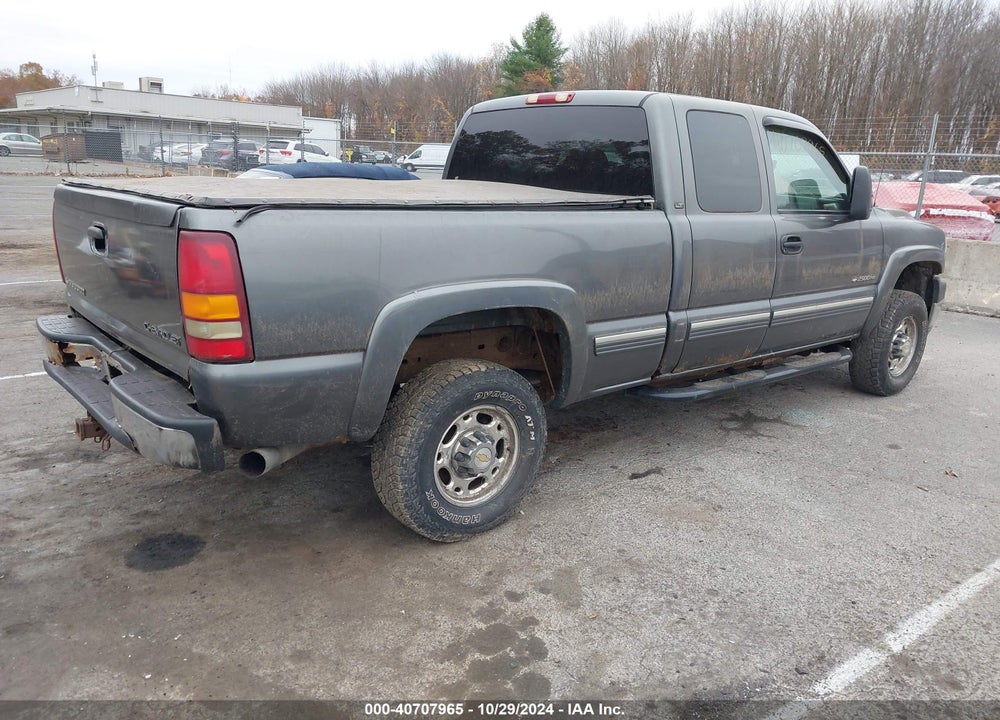 2001 CHEVROLET SILVERADO 2500HD LT VIN: 1GCHK29U21E200445