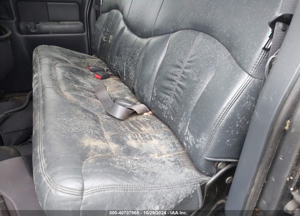 2001 CHEVROLET SILVERADO 2500HD LT VIN: 1GCHK29U21E200445