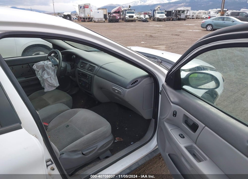 2007 FORD TAURUS VIN: 1FAFP53U47A113932