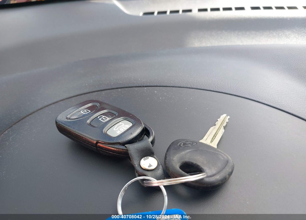 2009 HYUNDAI ELANTRA VIN: KMHDU46DX9U604521