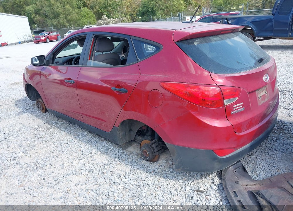 2011 HYUNDAI TUCSON GL VIN: KM8JT3AB6BU247608